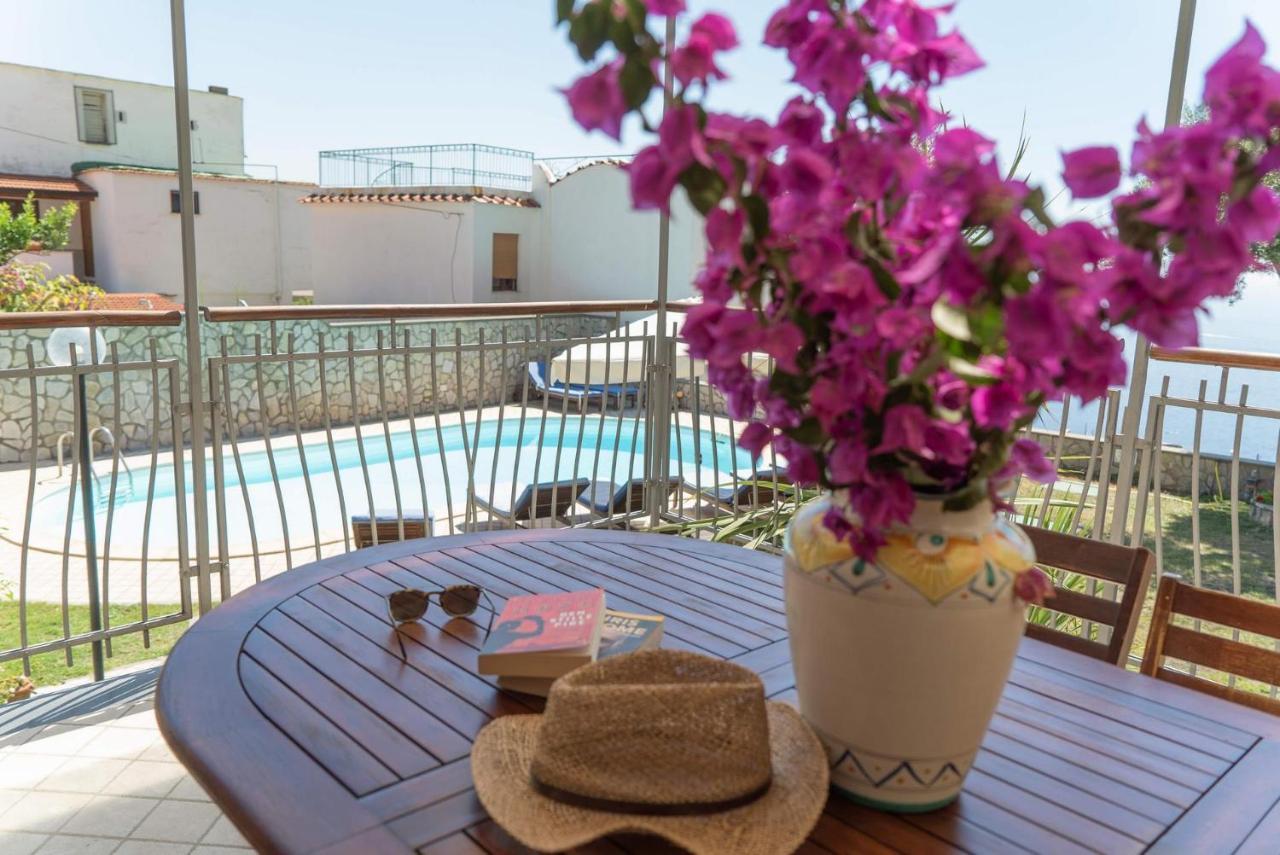 Olga'S Relais Aparthotel Massa Lubrense Esterno foto